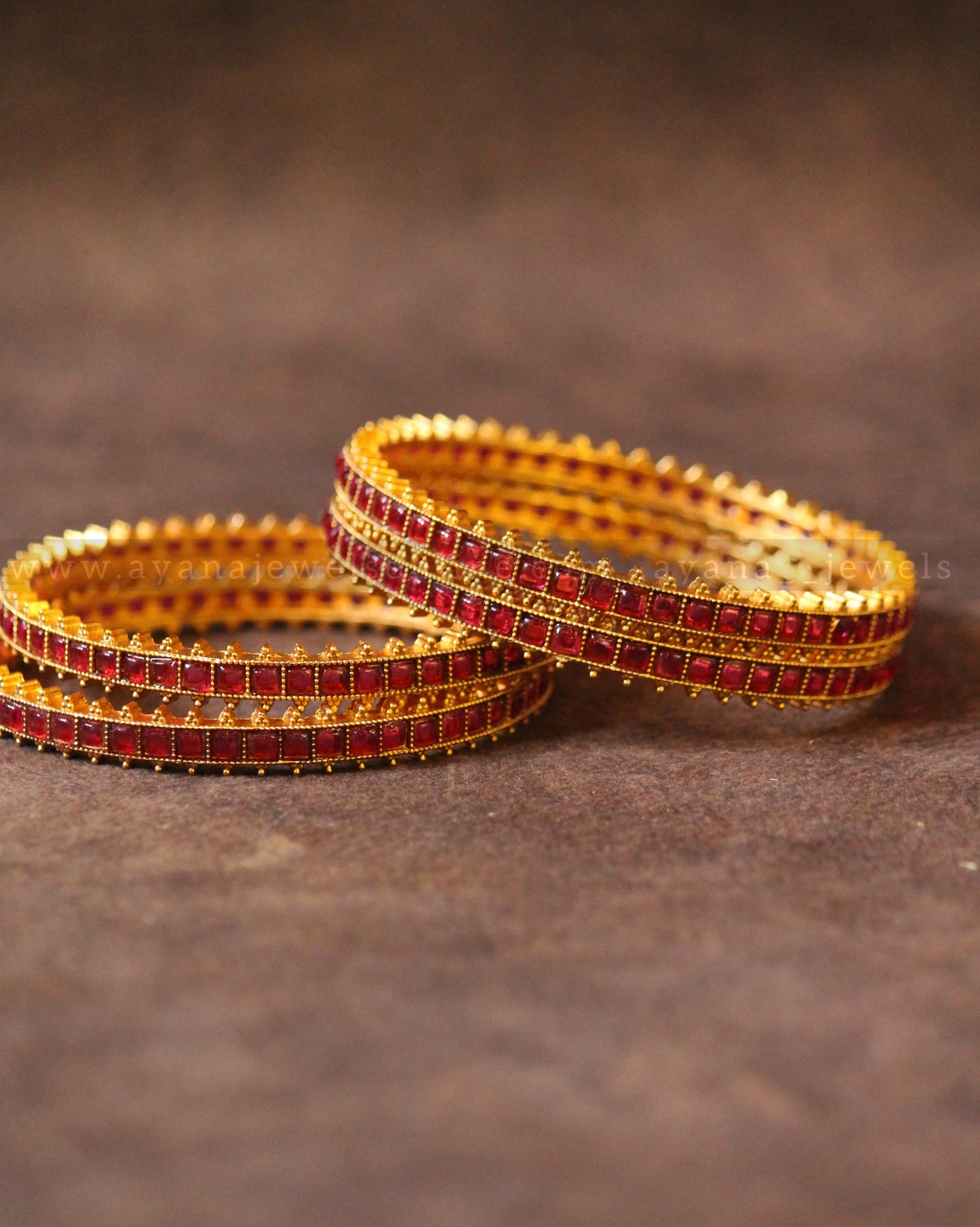 Square Kemp Stone Bangles (Set of 4)