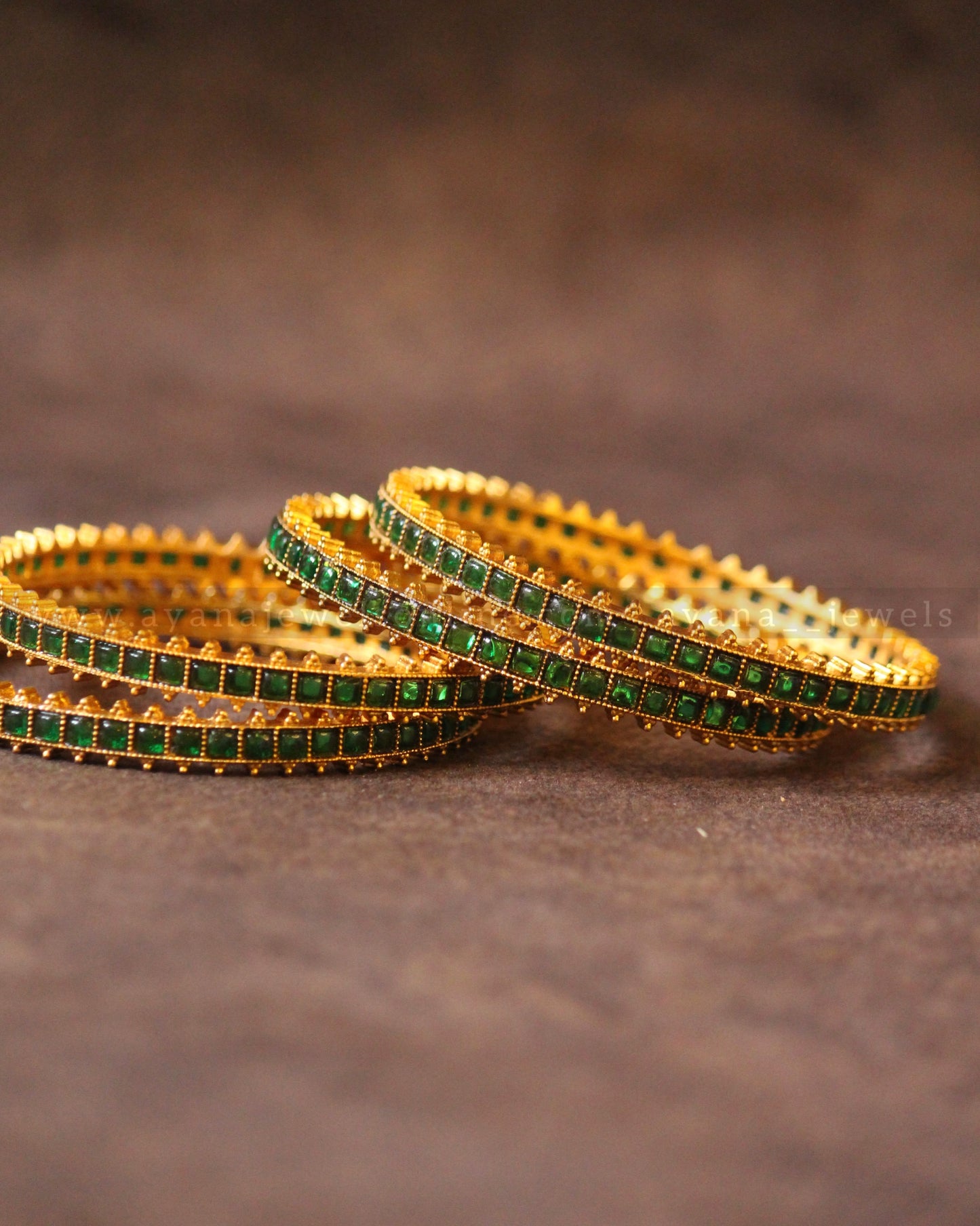 Square Kemp Stone Bangles (Set of 4)