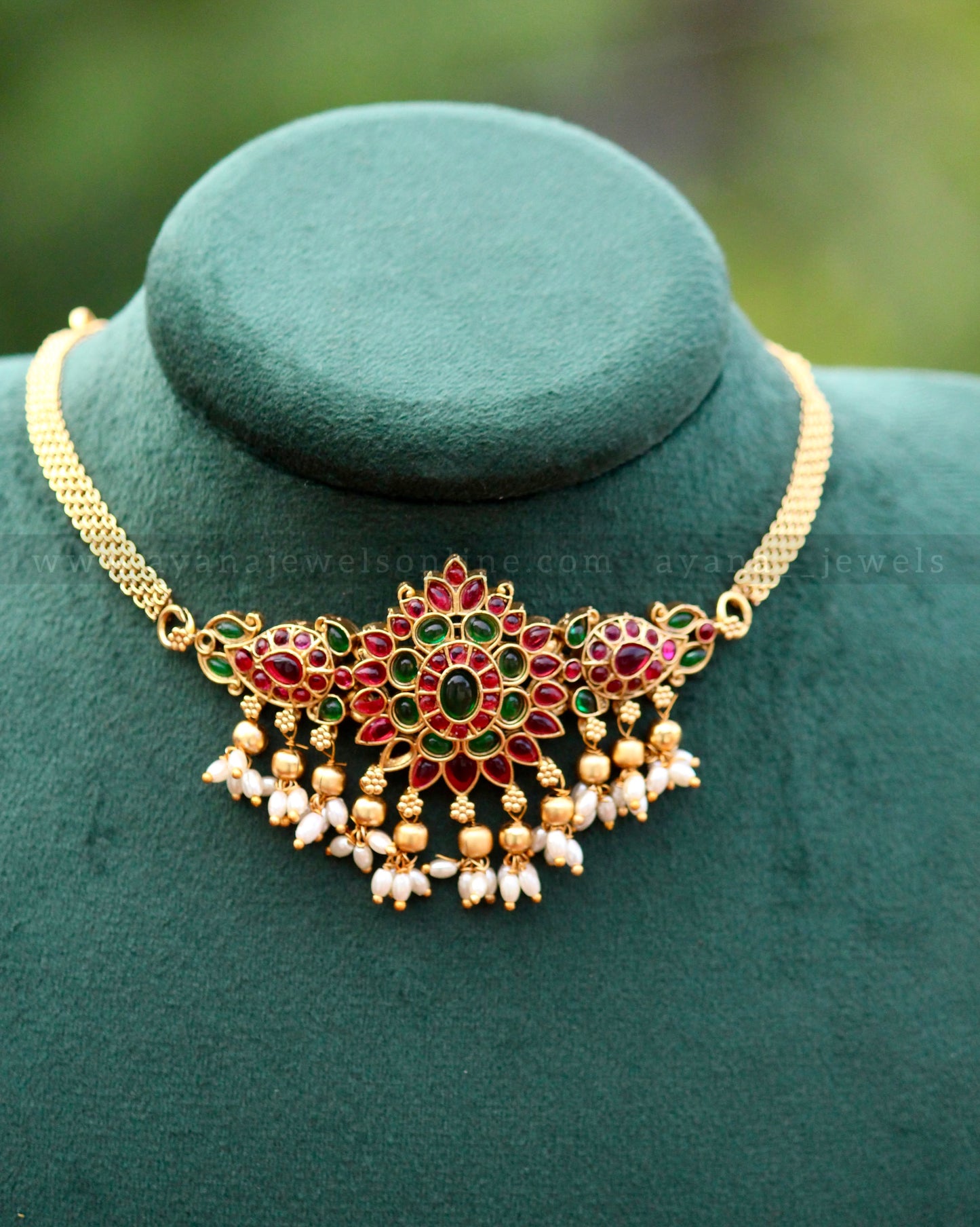 Simple Floral Choker