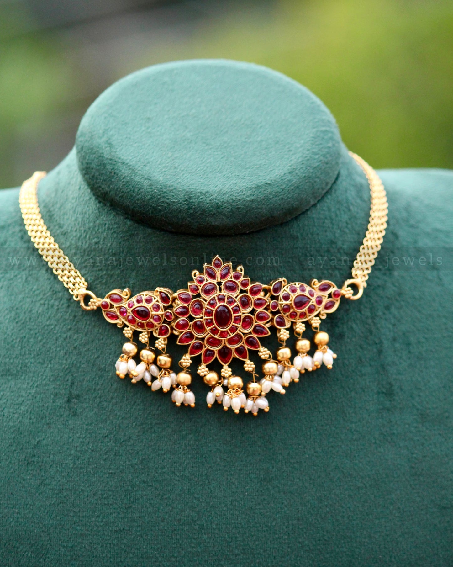Simple Floral Choker